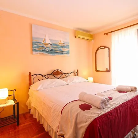 Apartment Fuer 6 Personen Ca 90 Qm In Fazana, Istrien Istrische Riviera *