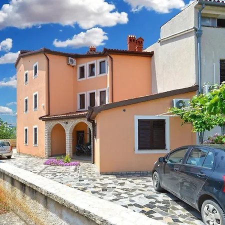 Fuer 6 Personen Ca 90 Qm In Fazana, Istrien Istrische Riviera Apartment *